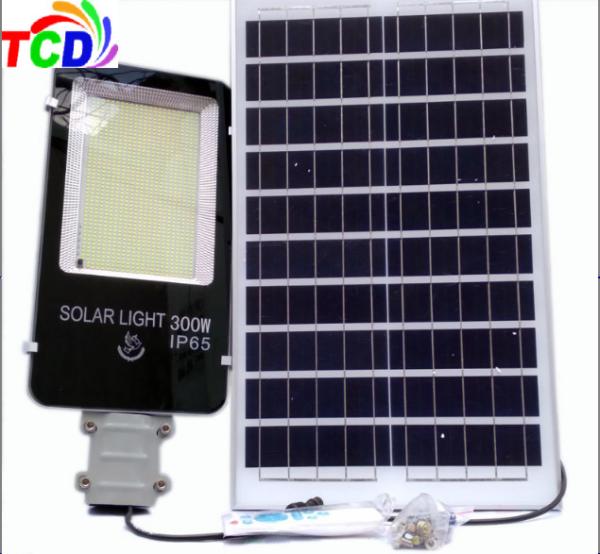 Đèn đường năng lượng mặt trời đường kính lớn