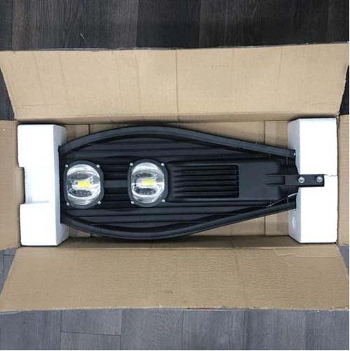 Đèn đường hình lá chống sét 